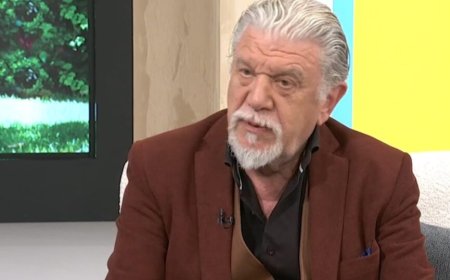 Γιάννης Βούρος: «Δεν ερωτεύτηκα ποτέ ρόλους, ερωτευόμουν έργα και συνεργάτες»