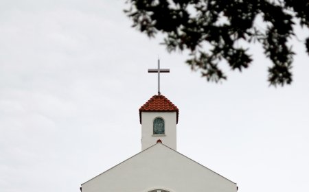 Ρομπότ μοναχός: Το Buddharoid δίνει πνευματικές συμβουλές σε ναό του Κιότο