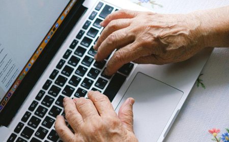 Ψηφιακή ενδυνάμωση ηλικιωμένων και Ατόμων με Αναπηρία: Ξεκίνησαν οι αιτήσεις για το νέο πρόγραμμα