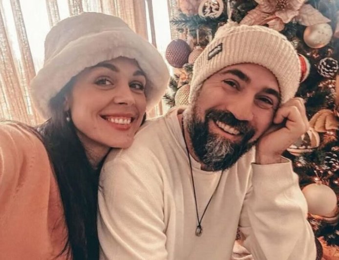 Κίμων Κουρής: «Η πατρότητα με έμαθε να εστιάζω στα ουσιαστικά με περισσότερη υπομονή»