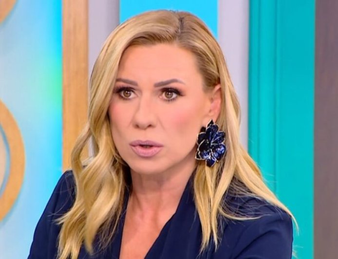 Κατερίνα Καραβάτου: «Μου είπε η Αέλια… μαμά, μπήκα κάτω από κάτι βιντεάκια που σε είχαν και διάβασα κάτι πολύ σκληρά πράγματα για σένα»