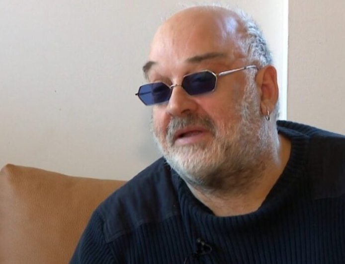 Γιώργος Μουκίδης: «Είναι άξια σχολιασμού η Δέσποινα Βανδή; Πες μου ένα σοβαρό τραγούδι που έχει πει»