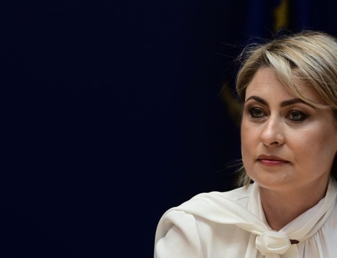 «Το τζάμπα πέθανε»: Σφοδρές αντιδράσεις για τις δηλώσεις της Χριστίνας Αλεξοπούλου