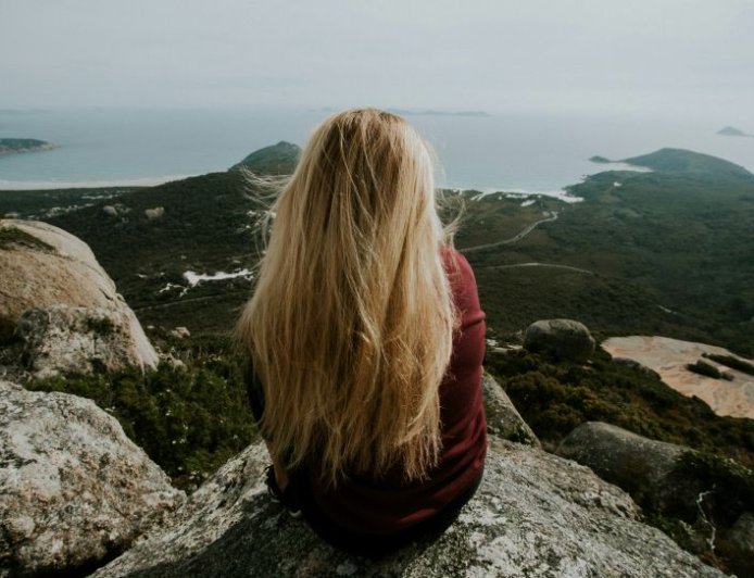 Εξαφάνιση 16χρονης Λόρα: Η μαρτυρία για συνταξιδιώτη, η γυναίκα- κλειδί και η κατάθεση των γονιών της