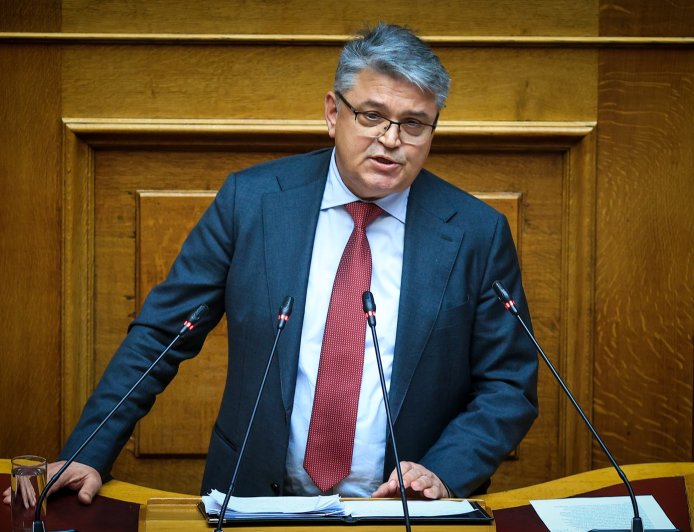 Νατσιός – Νίκη: “Εμείς δεν βάζουμε ομοφυλόφιλους στα ψηφοδέλτια”