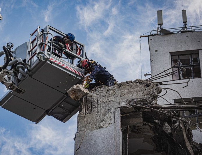 Ουκρανία πόλεμος: Χωρίς θέρμανση και ρεύμα εν μέσω πολικού ψύχους