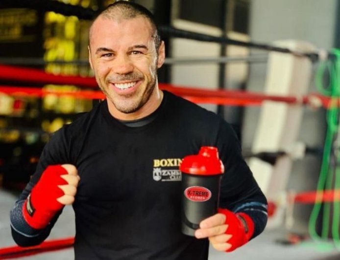 Ζαμπίδης Μειγουέδερ: Ο Iron Mike ανακοίνωσε την επιστροφή του στα ρινγκ