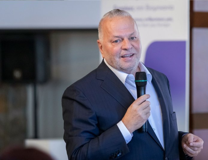 Συμφωνία Metlen – Schroders Greencoat για την πώληση χαρτοφυλακίου φωτοβολταϊκών 283 MW στο Ηνωμένο Βασίλειο