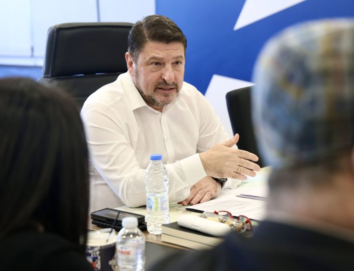 Οριστική λύση για τις δεξαμενές καυσίμων στο Πέραμα – Συνεδρίαση Περιφέρειας Αττικής