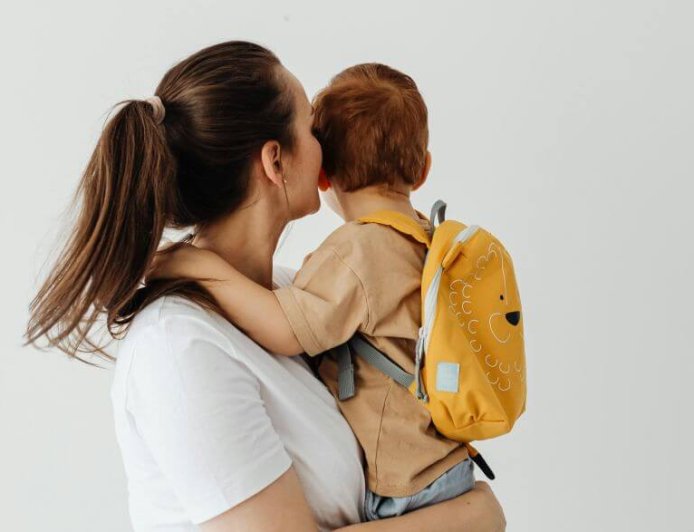 Γονικές άδειες: Τι δικαιούνται οι εργαζόμενοι γονείς