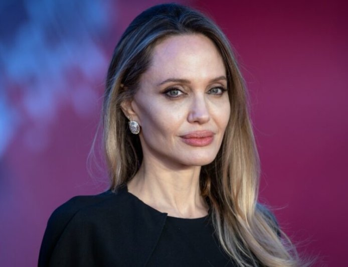 Αντζελίνα Τζολί: «Αγαπώ τις ουλές της μαστεκτομής, δεν με ελκύει μια τέλεια εικόνα ζωής χωρίς σημάδια»