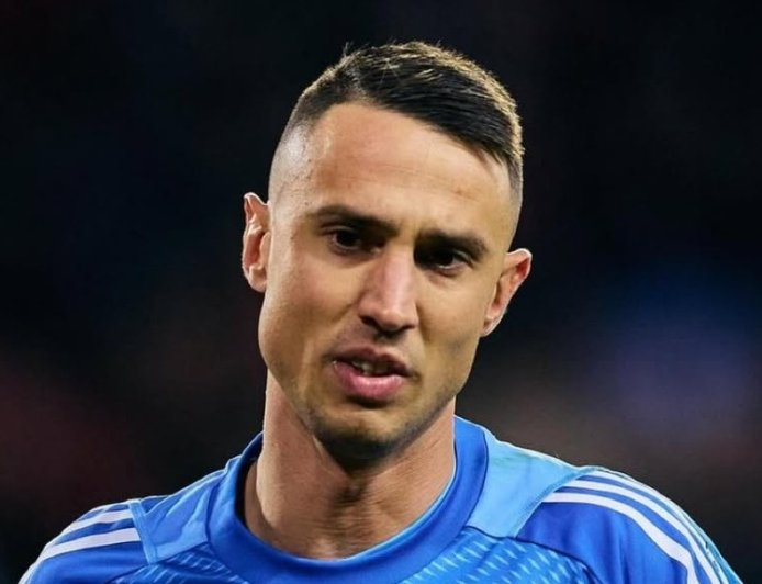 Βλαχοδήμος Σεβίλλη: Αποθέωση για τον Έλληνα τερματοφύλακα από τους Ισπανούς