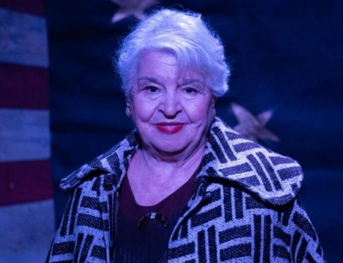 Γιάννα Σταυράκη: «Θυμάμαι τον εαυτό μου εκείνη την περίοδο να φοράει συνέχεια μαύρα»