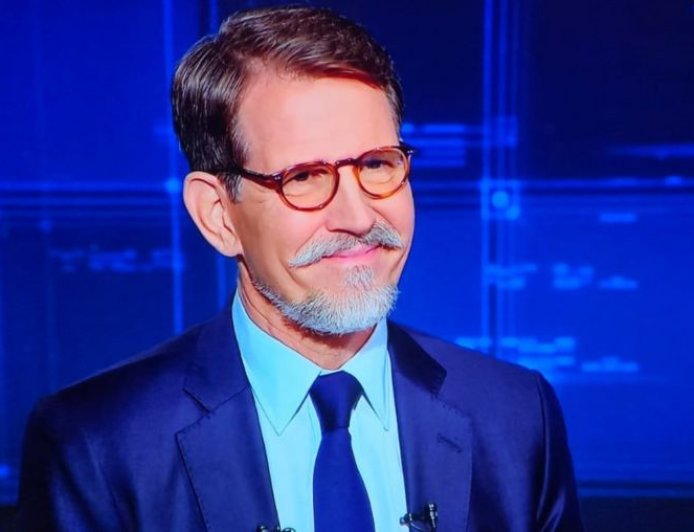 Ντε Γκρες – Χατζηνικολάου: Η απάντησή του για το ενδεχόμενο δημιουργίας κόμματος