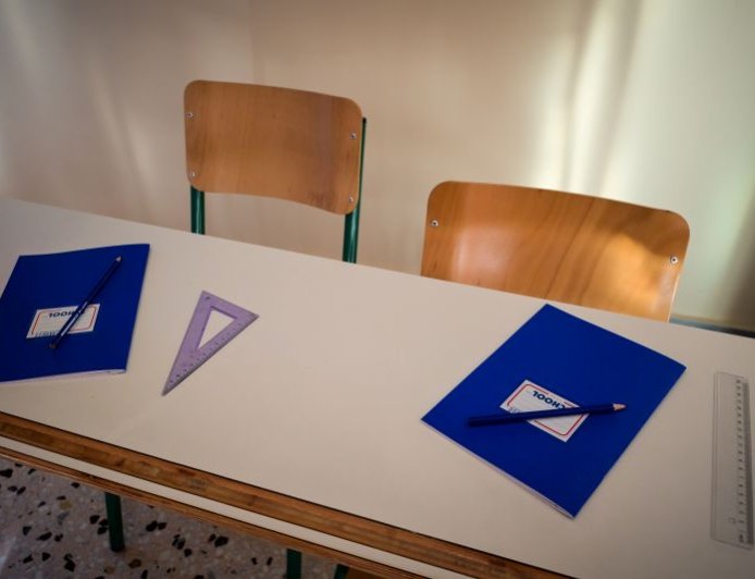 Τρίκαλα: Γιαγιά μαθητή επιτέθηκε στο διευθυντή του σχολείου για τους βαθμούς του εγγονού της