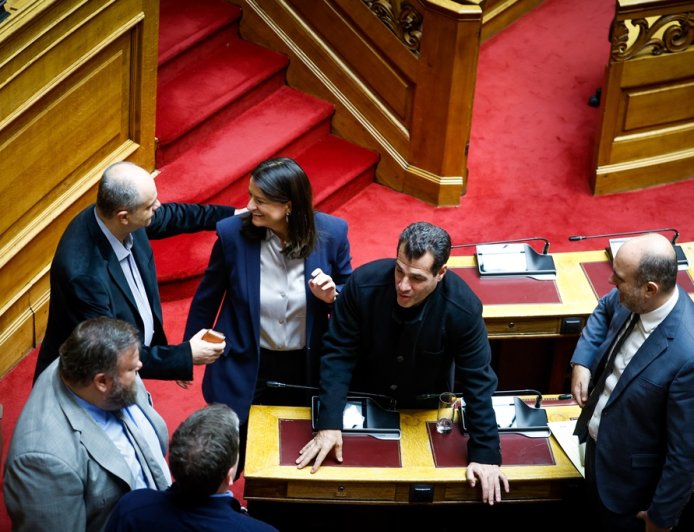 Νομοσχέδιο για Συλλογικές Συμβάσεις Εργασίας: Πέρασε με 158 ψήφους