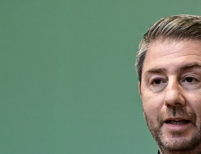 Δούκας – Ανδρουλάκης: “Εσύ παράγεις εσωστρέφεια, πρέπει να μας σέβεσαι”