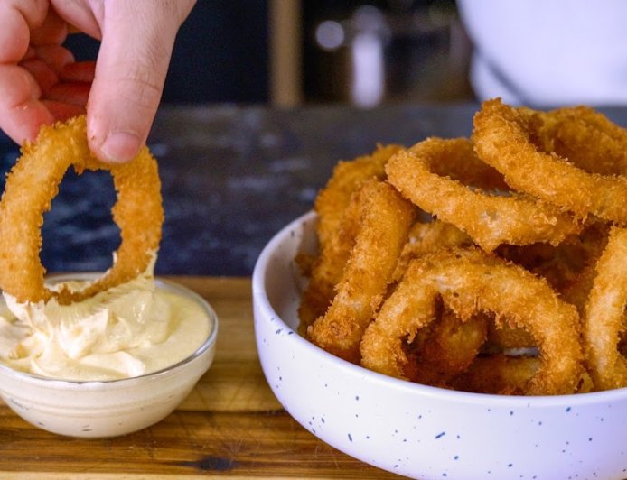 Δαχτυλίδια κρεμμυδιού που δεν πανιάζουν ποτέ!!!