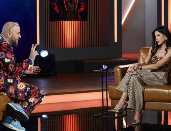 Δάφνη Καραβοκύρη: «Θυμάμαι να περνάω μερόνυχτα με τους άστεγους, ήθελα να ‘μαι κομμάτι της ζωής τους»