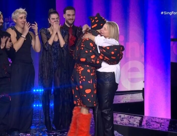 Eurovision 2026 – Εθνικός Τελικός: Ο Ακύλας ανέβασε στη σκηνή τη μητέρα του και ξέσπασαν όλοι σε δάκρυα