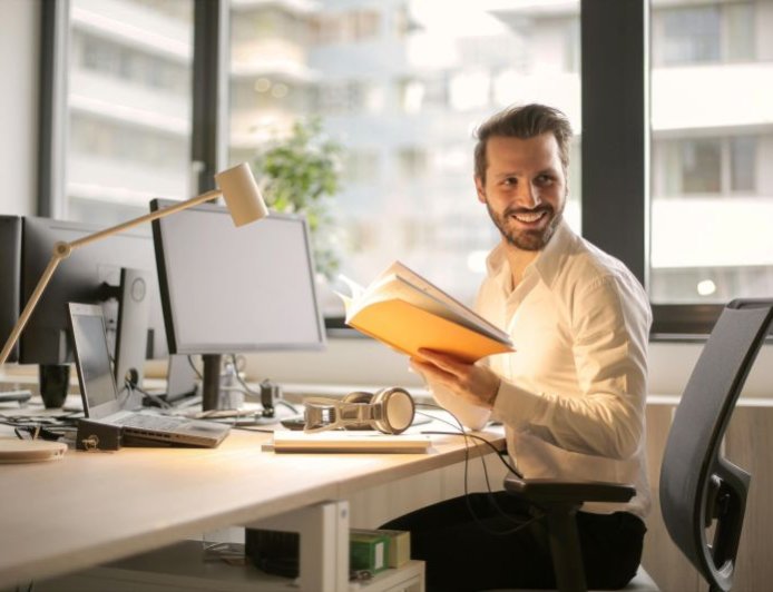 Ελεύθεροι επαγγελματίες φορολογία 2026: Νέο έντυπο Ε3 με «κλειδωμένες» δαπάνες