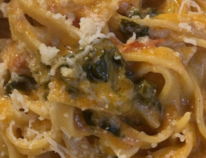 Ταλιατέλες με ντοματίνια και σπανάκι είναι το απόλυτο comfort food !!!