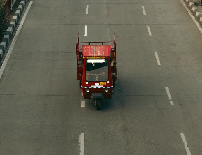 Καραμπόλα Λαμία: 86χρονος έχασε τον έλεγχο του αυτοκινήτου του – Βίντεο από το χάος που προκάλεσε