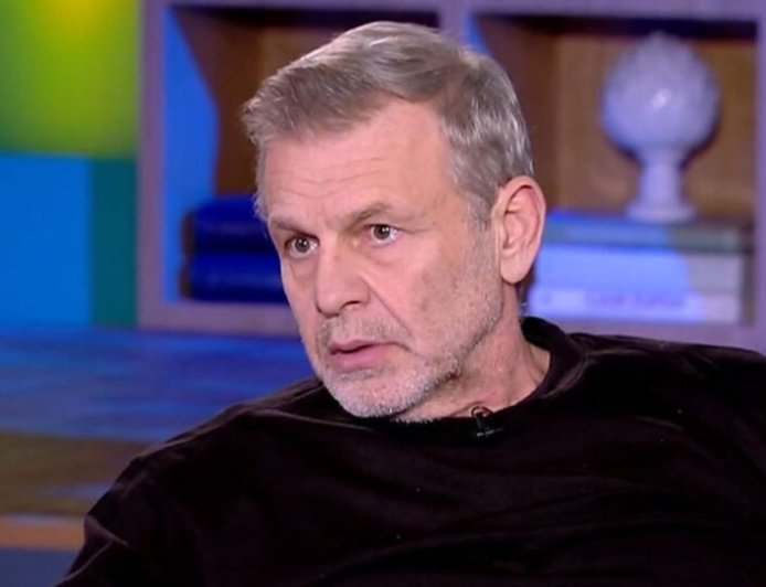 Απόστολος Γκλέτσος για Χριστόφορο Παπακαλιάτη: «Είπα πολύ μεγάλη μαλ…ία, ζητώ συγγνώμη, ορκίστηκα να μη διατυπώσω ξανά άποψη για συνάδελφο»