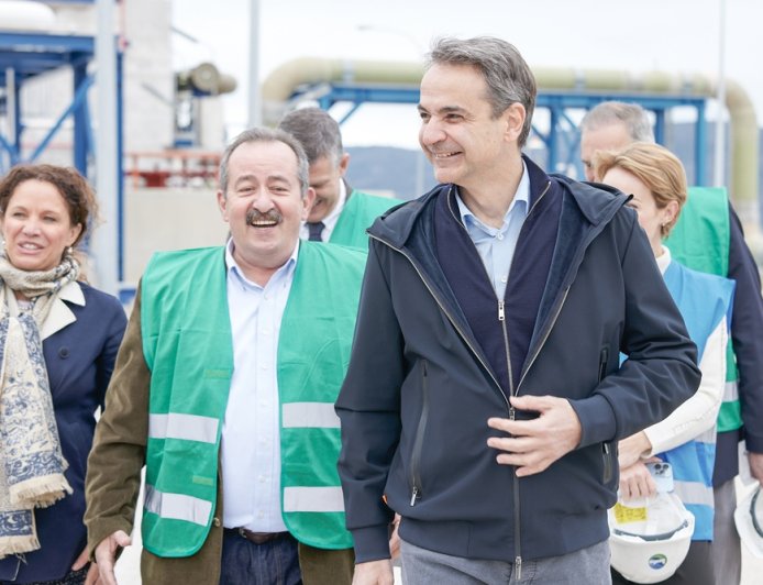 LNG: Η Ελλάδα διαμορφώνει το ενεργειακό μέλλον της Ευρώπης, γράφουν οι Financial Times