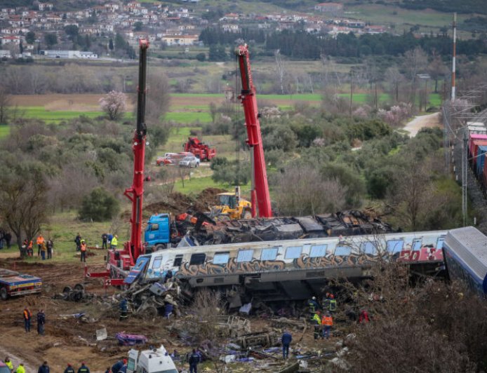 Με σύνθημα «Τα κέρδη τους ή οι ζωές μας» το συλλαλητήριο για τα Τέμπη στην Κομοτηνή