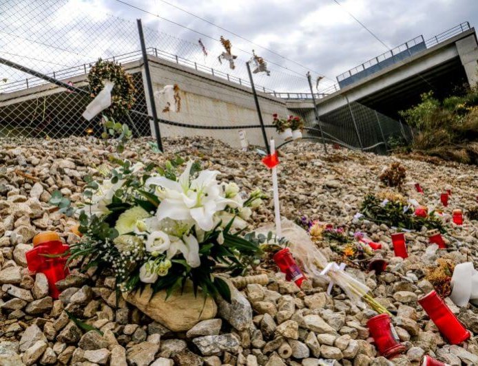 3 χρόνια Τέμπη: Τρισάγιο για τα 57 θύματα στο σημείο της τραγωδίας