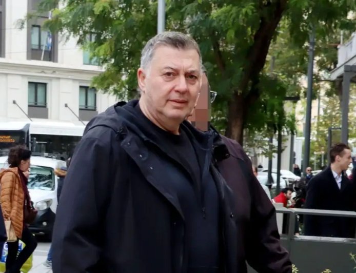 Νίκος Μακρόπουλος: Στο νοσοκομείο με πνευμονία