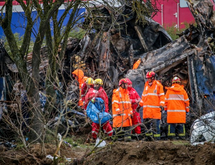 Μητέρα μηχανοδηγού Τέμπη: «Το παιδί μου λοιδορήθηκε όσο τίποτε, στο δικαστήριο να σκεφτούν σαν γονείς»