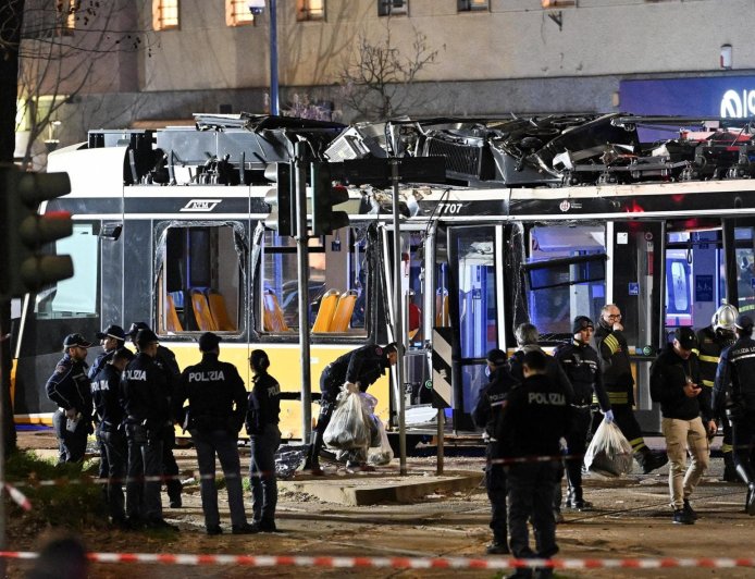 Τραμ Μιλάνο: Η στιγμή του εκτροχιασμού – Βίντεο