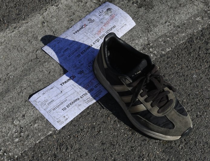 Τέμπη – επεισόδια στο Σύνταγμα: Πετροπόλεμος και κυνηγητό μεταξύ κουκουλοφόρων και αστυνομίας