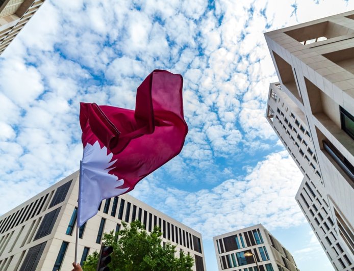 Κατάρ – Ιράν: Συντρίμμια από πύραυλο πέφτουν δίπλα σε πολίτες στην Ντόχα