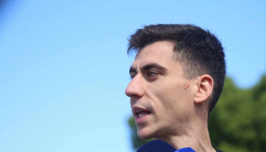 Φειδίας Παναγιώτου γραφείο: Οι φωτογραφίες και το συμβόλαιο που καίνε τον ευρωβουλευτή