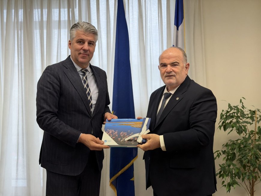 Συνάντηση Περιφερειάρχη Χ. Τοψίδη με τον πρόεδρο της ΓΣΕΒΕΕ Γ. Καβαθά