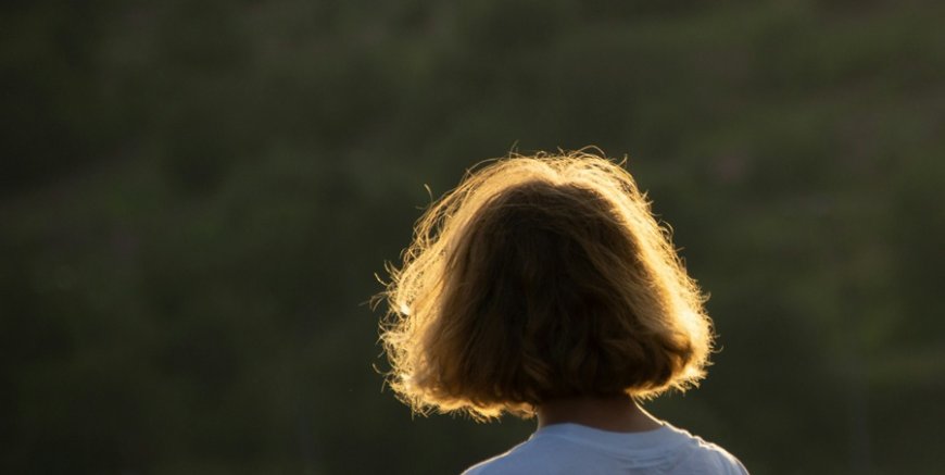 Λόρα εξελίξεις: «Ξέρεις πού μπορείς να με βρεις, είμαι εδώ» το μήνυμα του ετεροθαλή αδερφού της