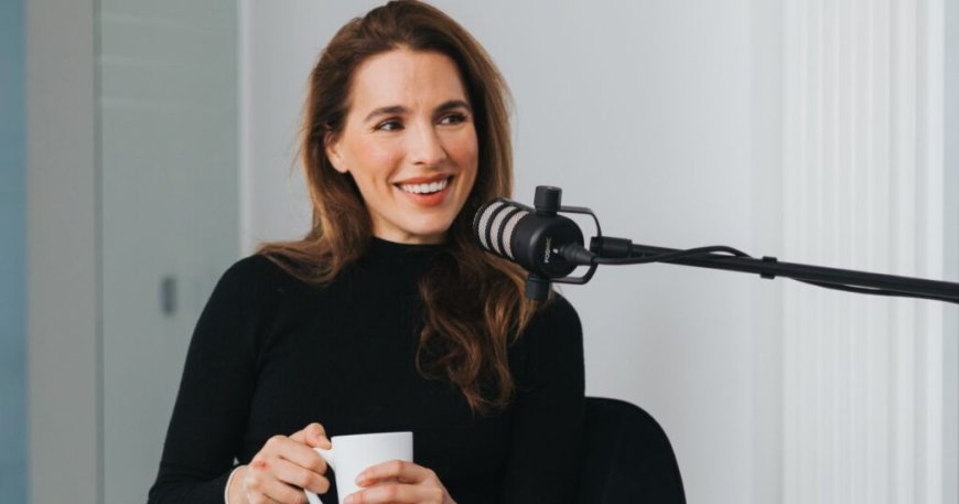 Συγκινεί η Μελία Κράιλινγκ: «Όταν έφευγε οι στιγμές ήταν δύσκολες, για μένα όμως ήταν έτσι από την αρχή και έμαθα σ’ αυτό»