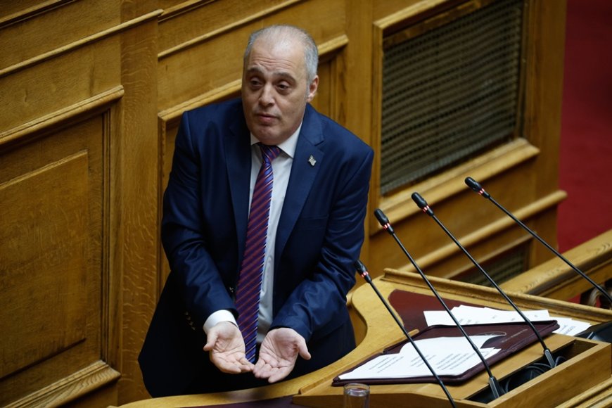 Βελόπουλος Lady Gaga: Απίστευτη γκάφα από τον πρόεδρο της Ελληνικής Λύσης