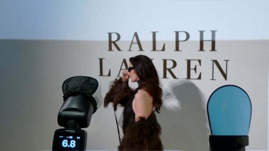 Anne Hathaway και Gigi Hadid στην παρουσίαση της νέας συλλογής του Ralph Lauren