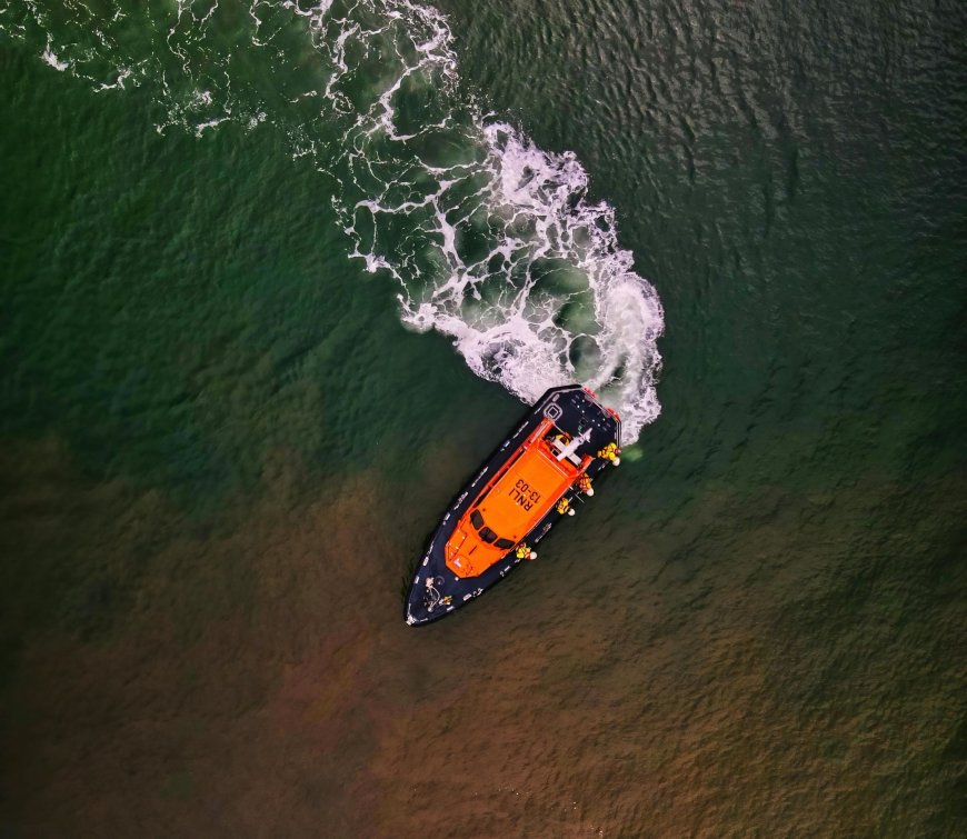 Θαλαμηγός προσάραξε ανοιχτά της Ελαφονήσου