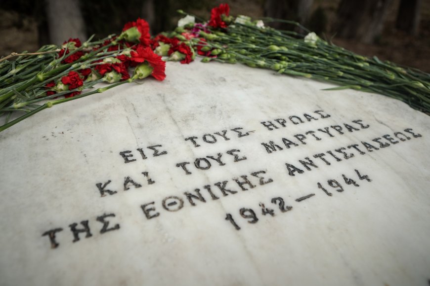 Φωτογραφίες Καισαριανής: Αυθεντικές, αποφαίνονται δύο καθηγητές Ιστορίας