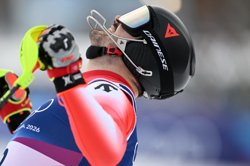 Χειμερινοί Ολυμπιακοί Αγώνες 2026: Προπονητής πανηγυρίζει έξαλλα την αποτυχία αντιπάλου του αθλητή του