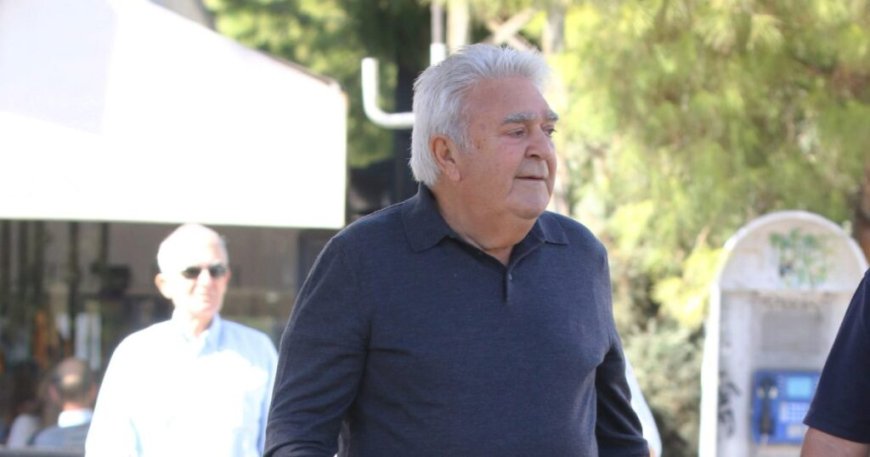 Ο Πασχάλης Τερζής δεν συναινεί για βίντεο κλιπ με χρήση ΑΙ παρά την επιθυμία του Χρήστου Νικολόπουλου