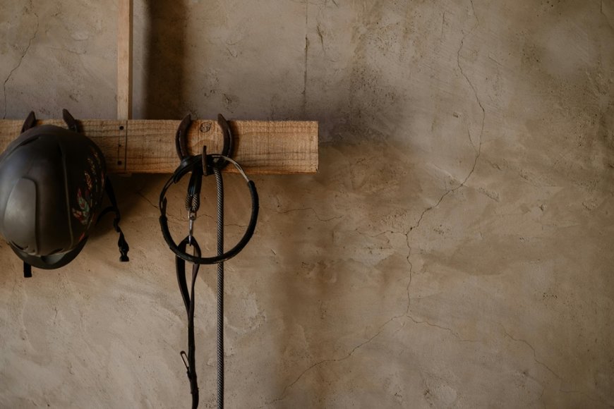 Το μικρό εκκλησάκι της Αγίας Θεοδώρας, που αψηφά τη λογική