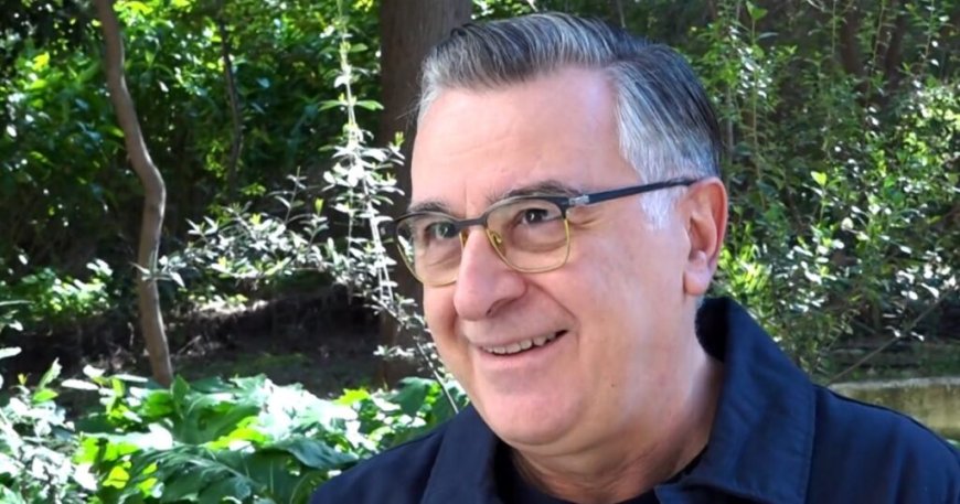 Ο Κουβαράς απάντησε σε Γραμμέλη – Γιαννόπουλο: «Δεν θα πάρουμε πιστοποιητικό ηλικίας από τους τηλεθεατές»