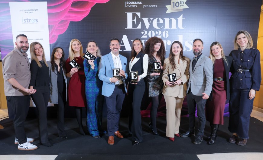 Ο Μάκης στο βάθρο των μεγάλων νικητών των Event Awards