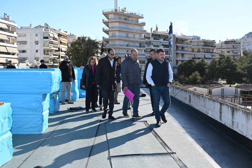 Χαρδαλιάς: Αυτοψία στη Γκράβα για ενεργειακή αναβάθμιση σχολείου – 7 εκατ. ευρώ από την Περιφέρεια Αττικής